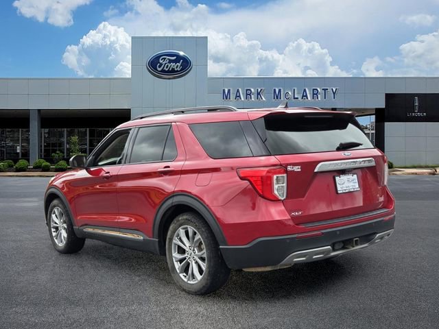 Certified 2021 Ford Explorer XLT w/ Equipment Group 202A RWD image 3