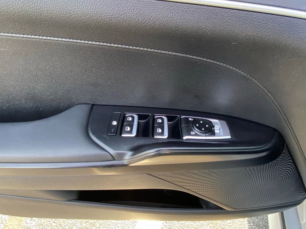 Used 2022 Kia K5 GT-Line image 11