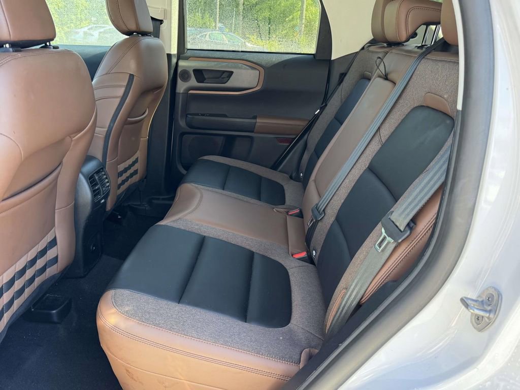 Certified 2025 Ford Bronco Sport Outer Banks w/ Outer Banks Tech Package+ AWD/4WD image 17
