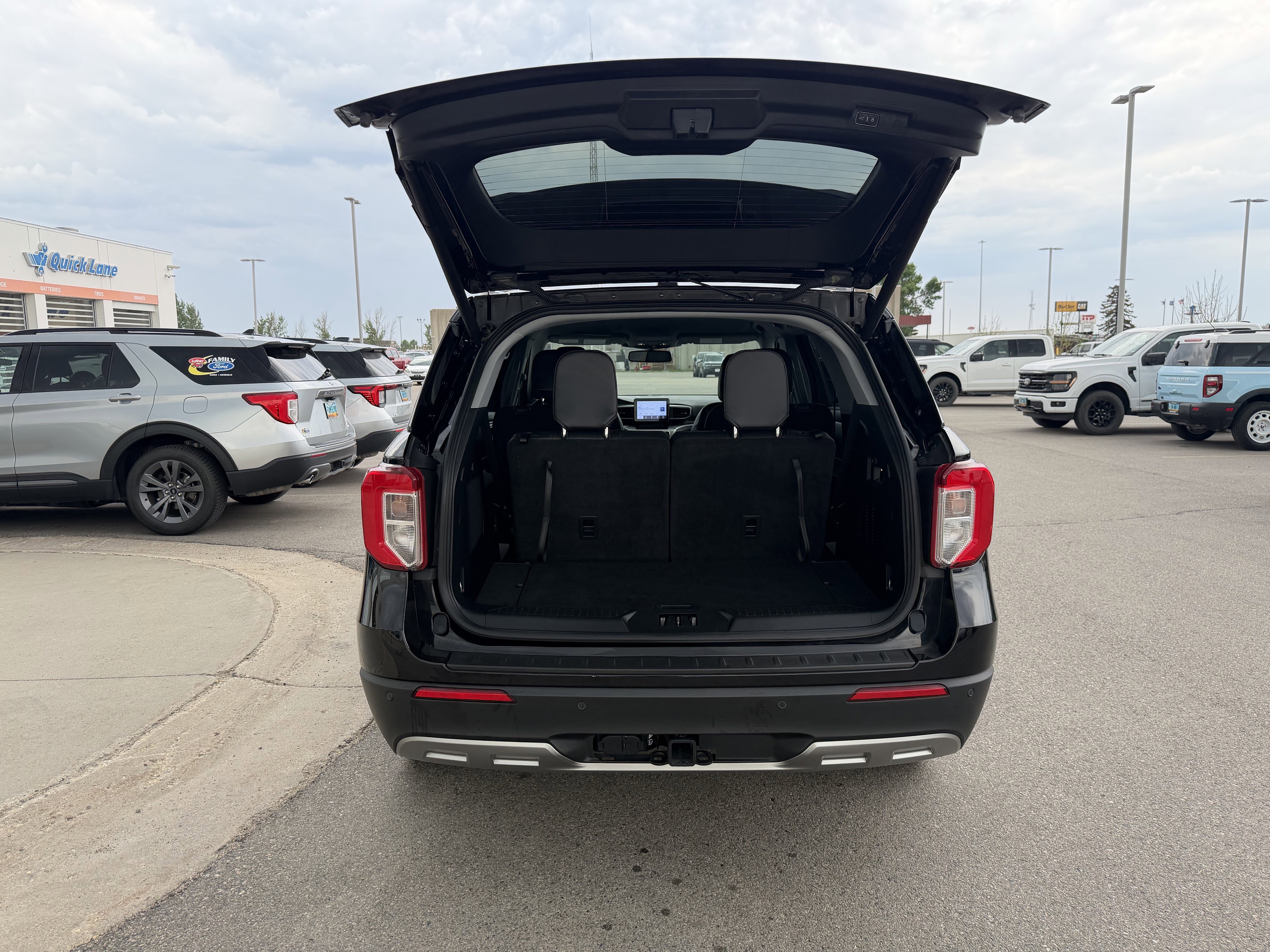 Certified 2023 Ford Explorer XLT w/ Equipment Group 202A AWD/4WD image 22