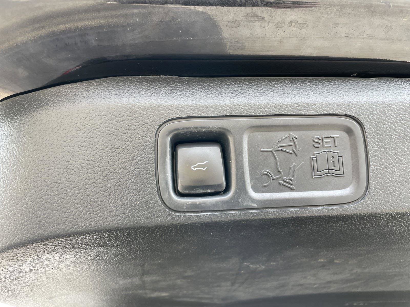 Certified 2022 Ford Expedition Limited image 51