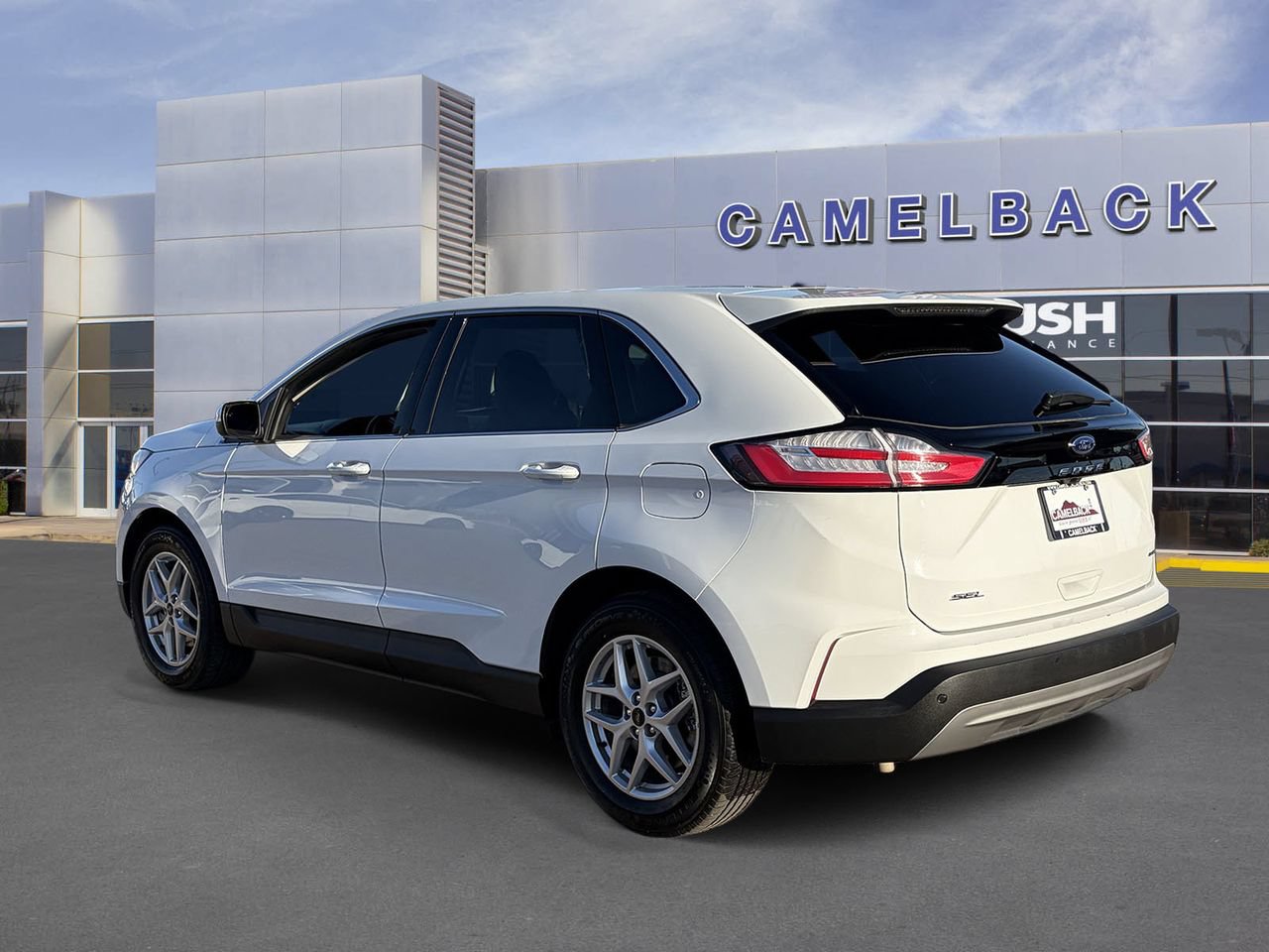 Certified 2024 Ford Edge SEL AWD/4WD image 4
