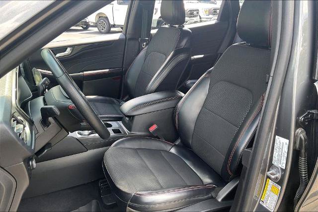 Certified 2023 Ford Escape ST-Line w/ Tech Pack #1 AWD/4WD image 24