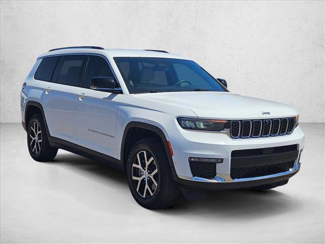Used 2023 Jeep Grand Cherokee L Limited w/ Luxury Tech Group II AWD/4WD video 3