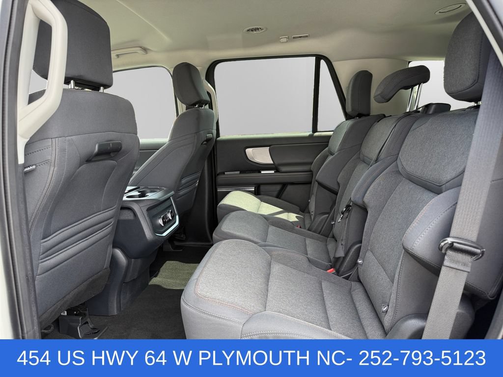 Certified 2025 Ford Expedition Active AWD/4WD image 13