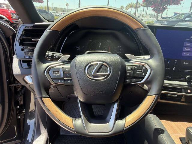Used 2025 Lexus RX 350 Premium w/ Convenience Package FWD image 9