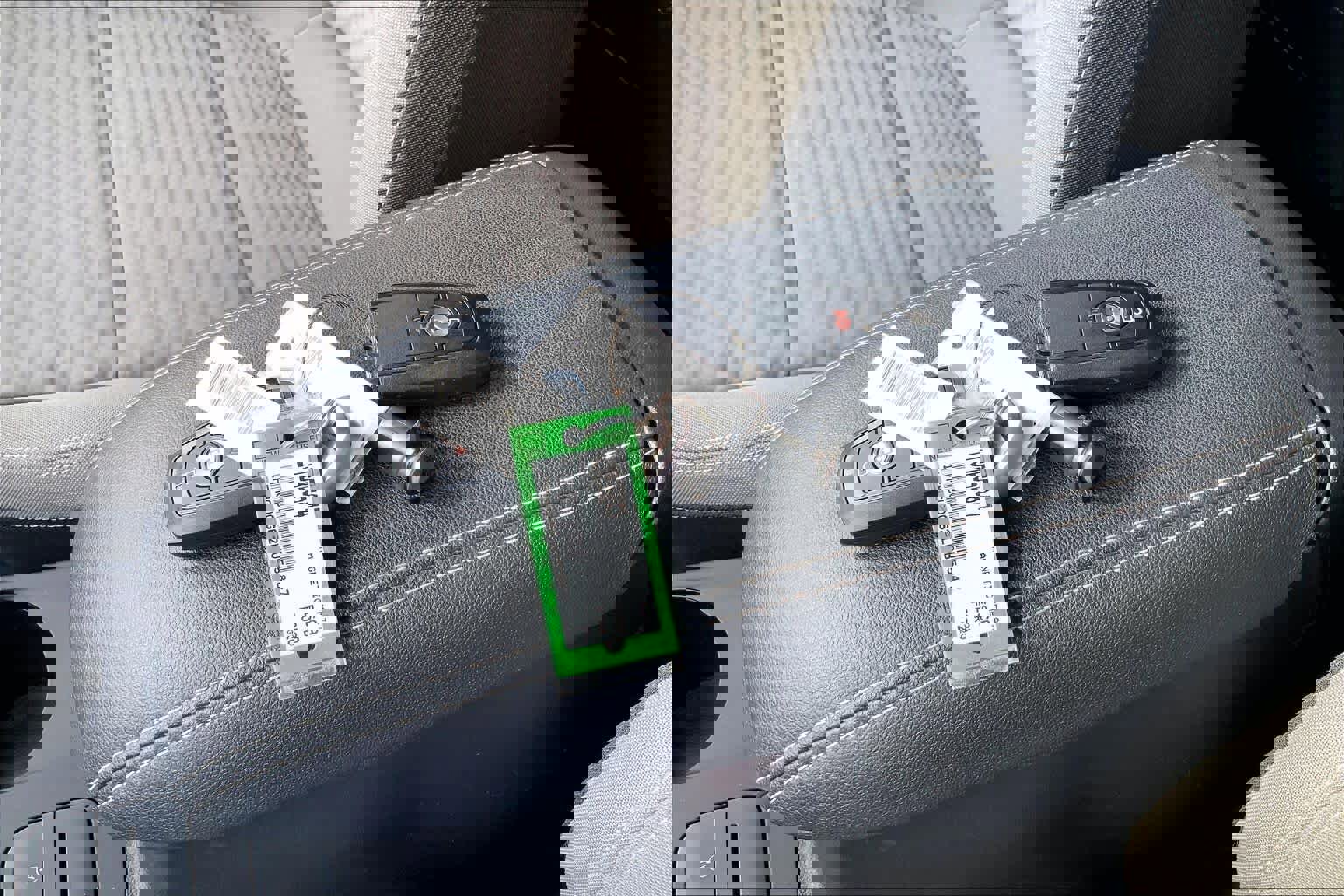 Certified 2020 Ford Escape SE image 12