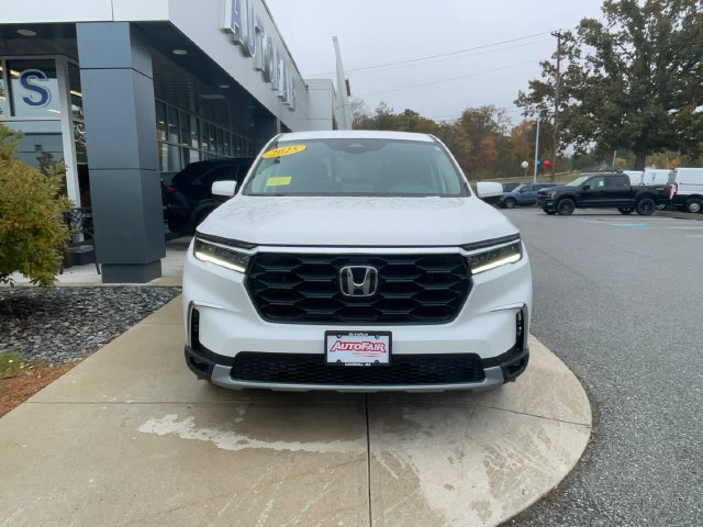 Used 2025 Honda Pilot EX-L image 2