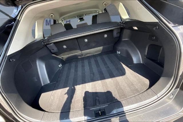 Used 2025 Toyota RAV4 XLE FWD image 26