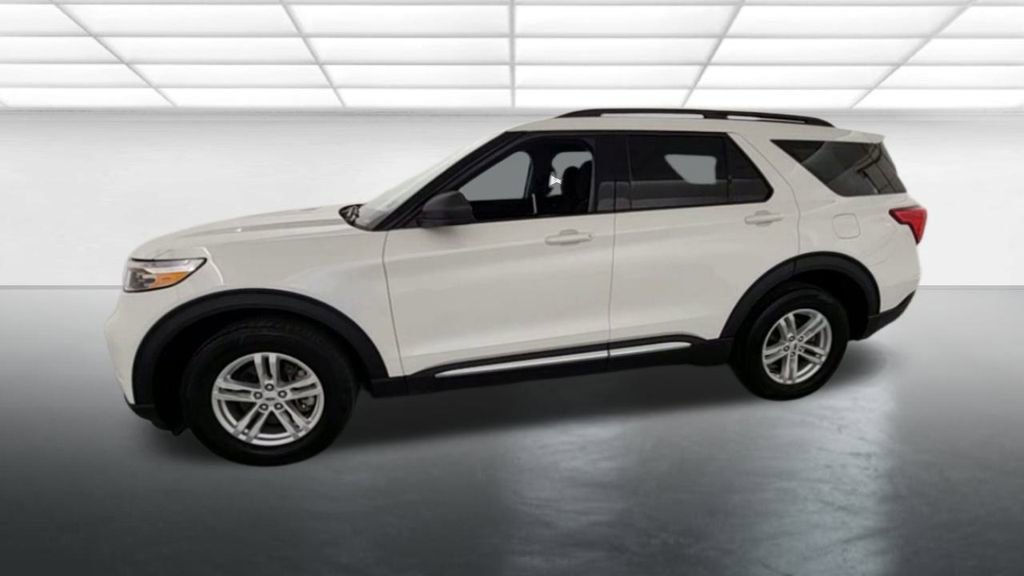 Certified 2023 Ford Explorer XLT AWD/4WD image 5