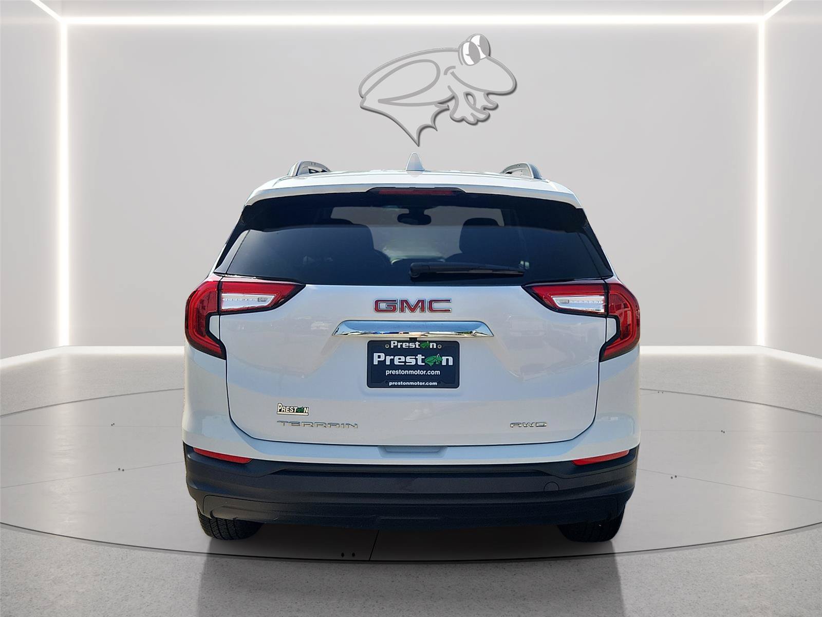 Used 2023 GMC Terrain SLE w/ Driver Convenience Package AWD/4WD image 4