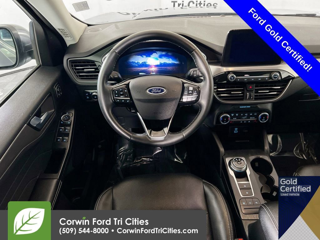 Certified 2022 Ford Escape Titanium w/ Class II Trailer Tow Package image 27