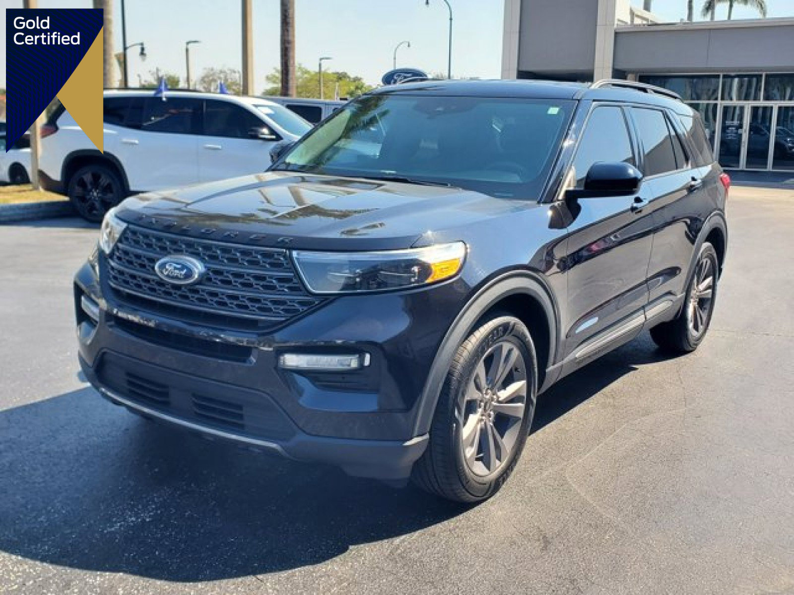 Certified 2023 Ford Explorer XLT w/ Equipment Group 202A