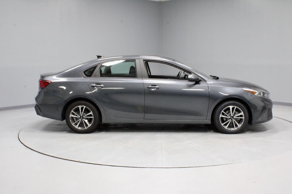 Used 2024 Kia Forte LXS FWD image 9