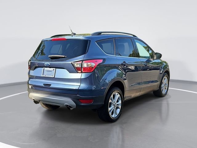 Certified 2018 Ford Escape SE FWD image 3