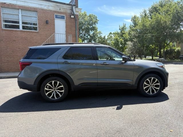 Certified 2023 Ford Explorer ST-Line w/ Class IV Trailer Tow Package AWD/4WD image 7