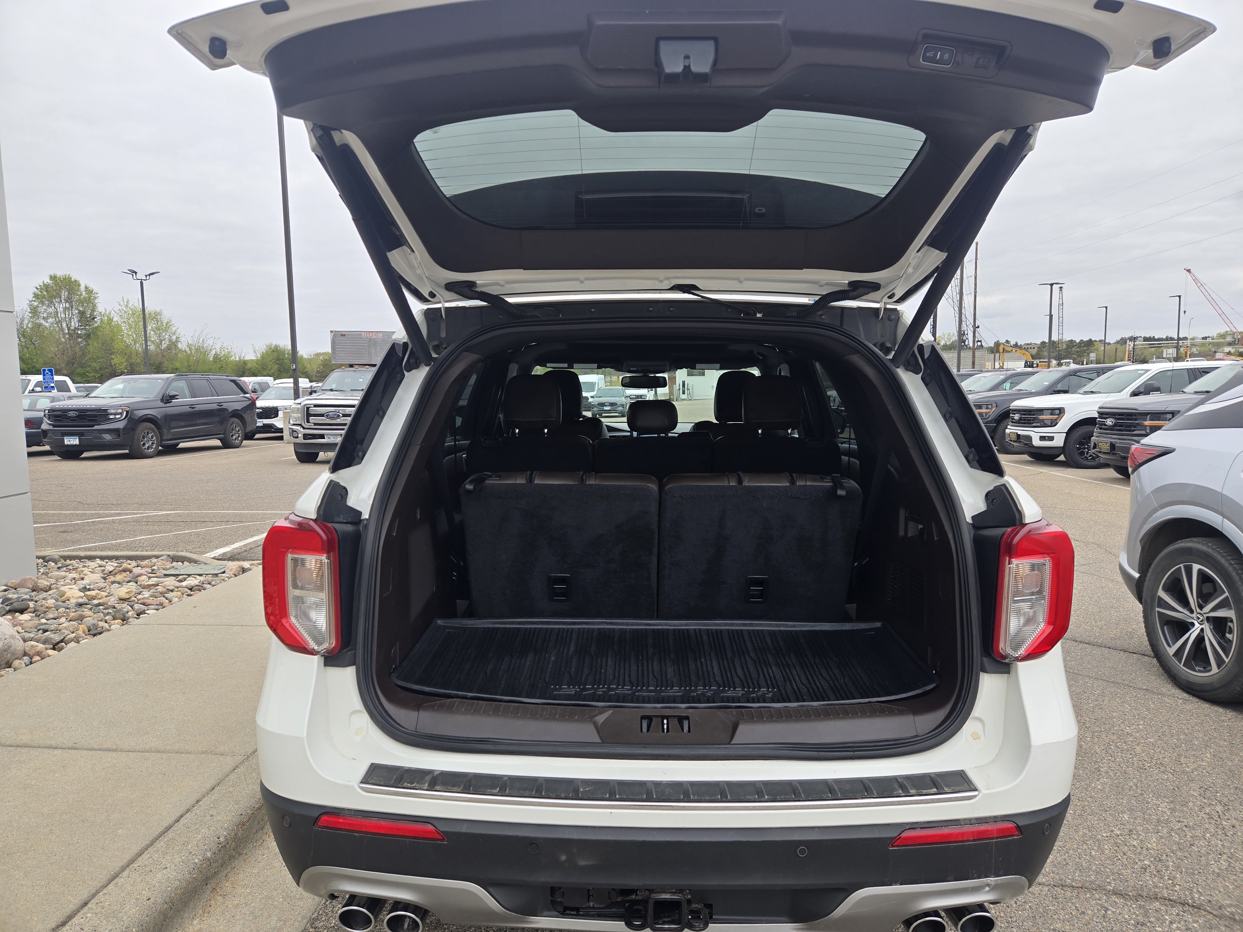 Certified 2022 Ford Explorer King Ranch w/ Class IV Trailer Tow Package AWD/4WD image 13
