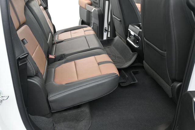 Used 2022 Chevrolet Silverado 1500 High Country AWD/4WD image 34