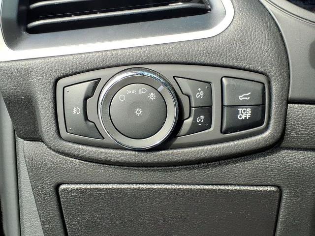 Certified 2024 Ford Edge SEL w/ Convenience Package AWD/4WD image 19