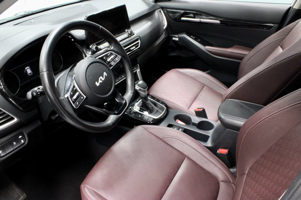 Used 2023 Kia Seltos SX w/ SX Sunroof Package AWD/4WD image 27