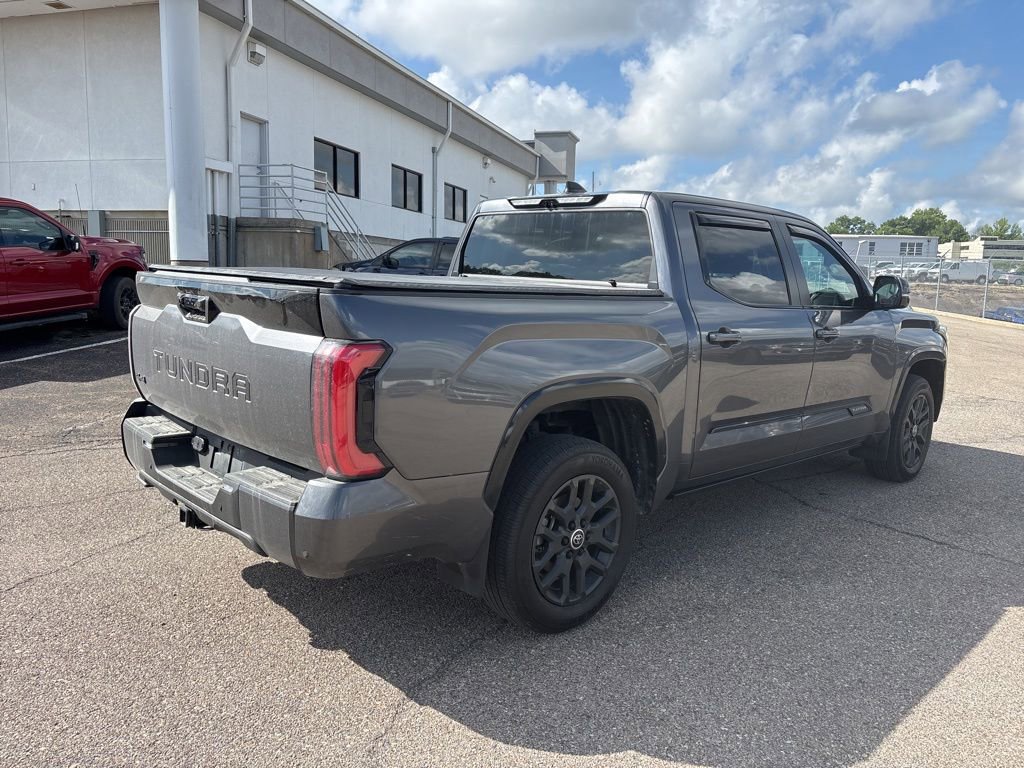 Used 2024 Toyota Tundra Platinum AWD/4WD image 7