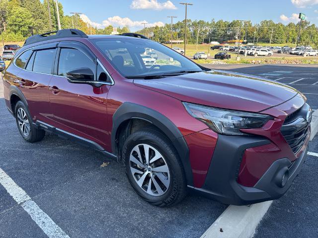 Used 2025 Subaru Outback Premium AWD/4WD image 2