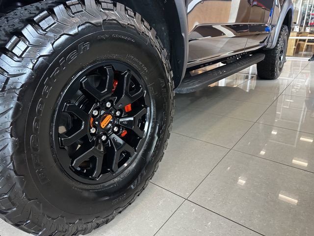 Certified 2022 Ford F150 Raptor w/ Equipment Group 801A High AWD/4WD image 11