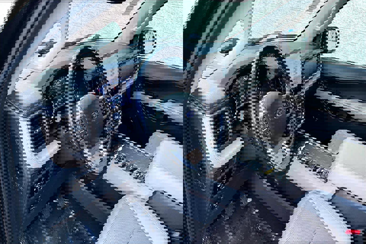 Certified 2023 Ford Expedition Limited image 17