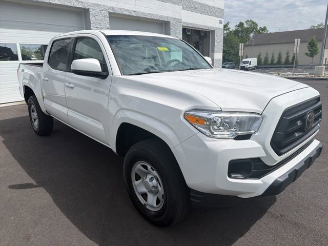 Used 2022 Toyota Tacoma SR AWD/4WD image 8