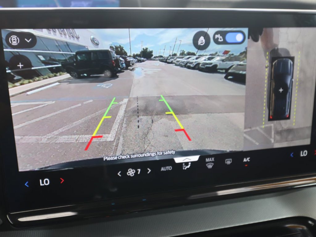 Certified 2025 Ford Expedition Active RWD image 4