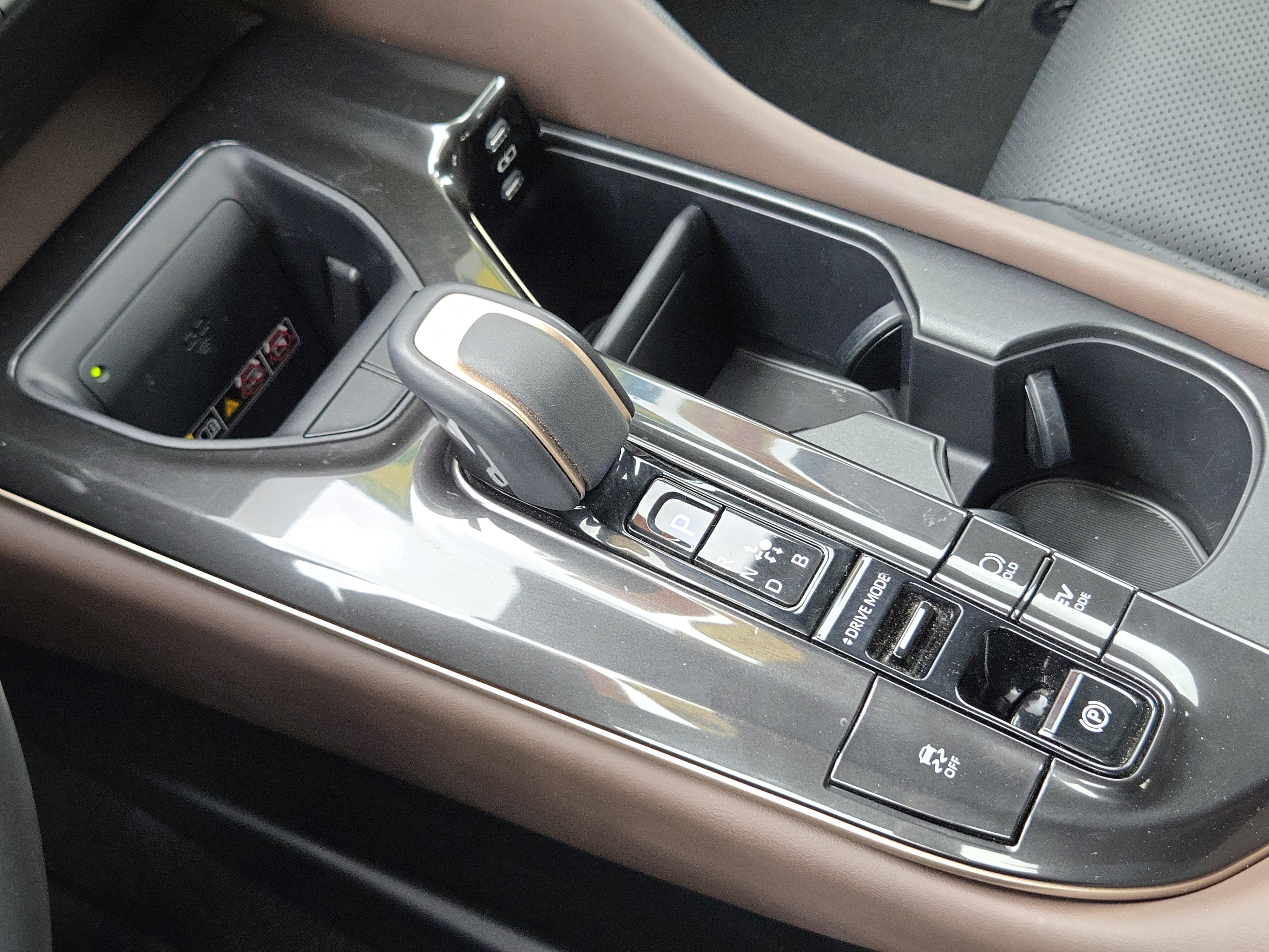 Used 2024 Toyota Crown AWD/4WD image 21