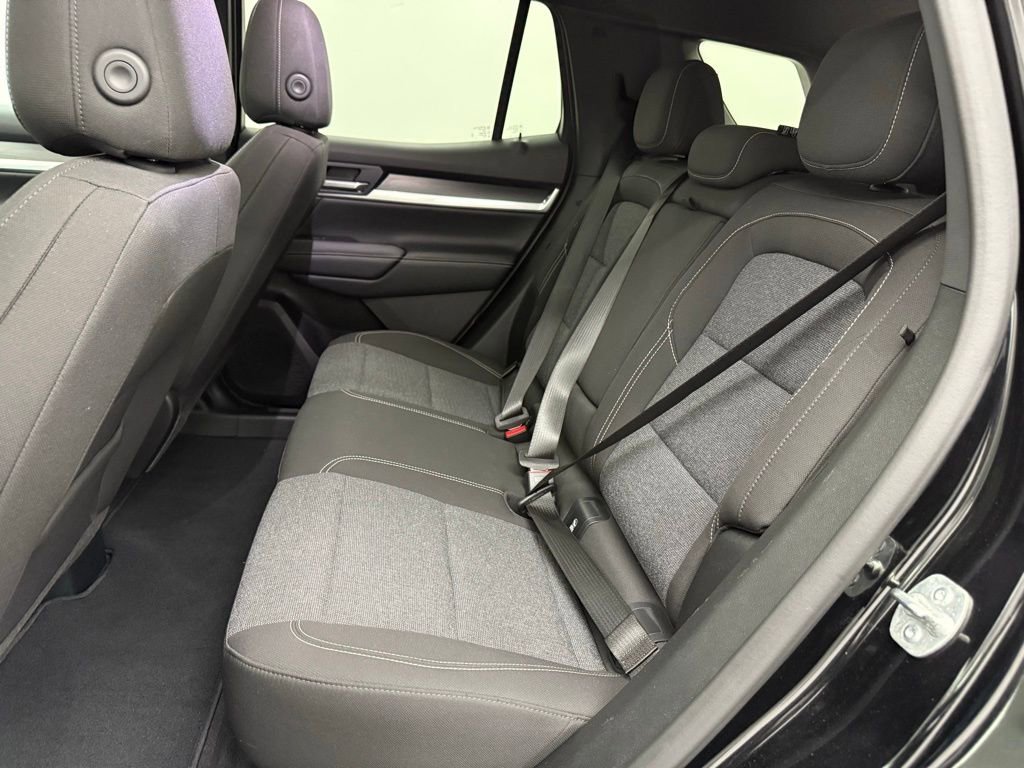 Used 2025 GMC Terrain Elevation image 27