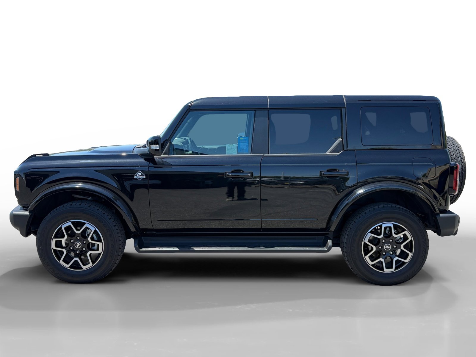 Certified 2025 Ford Bronco Outer Banks AWD/4WD image 2
