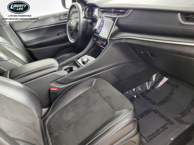 Used 2023 Jeep Grand Cherokee L Laredo image 19