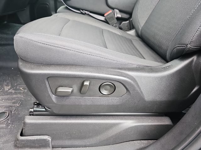 Used 2022 Chevrolet Silverado 1500 Custom AWD/4WD image 16