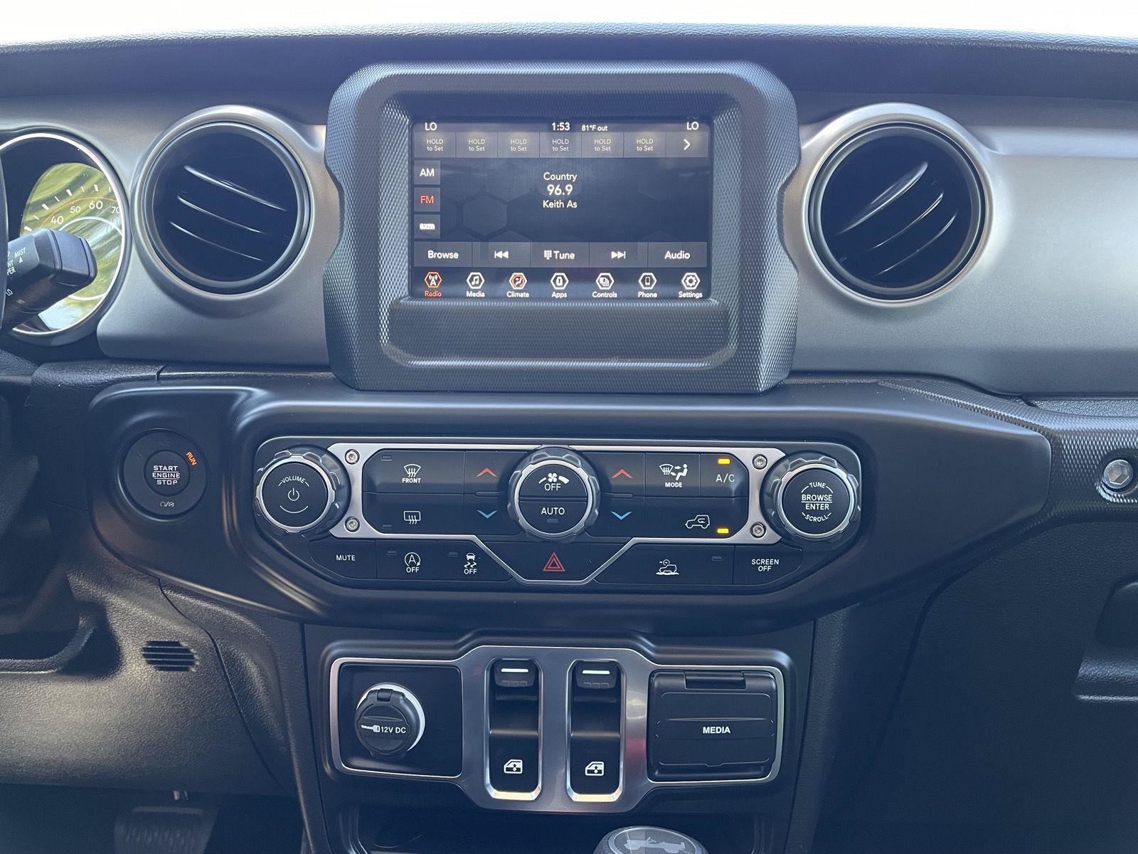 Used 2021 Jeep Wrangler Sport AWD/4WD image 22