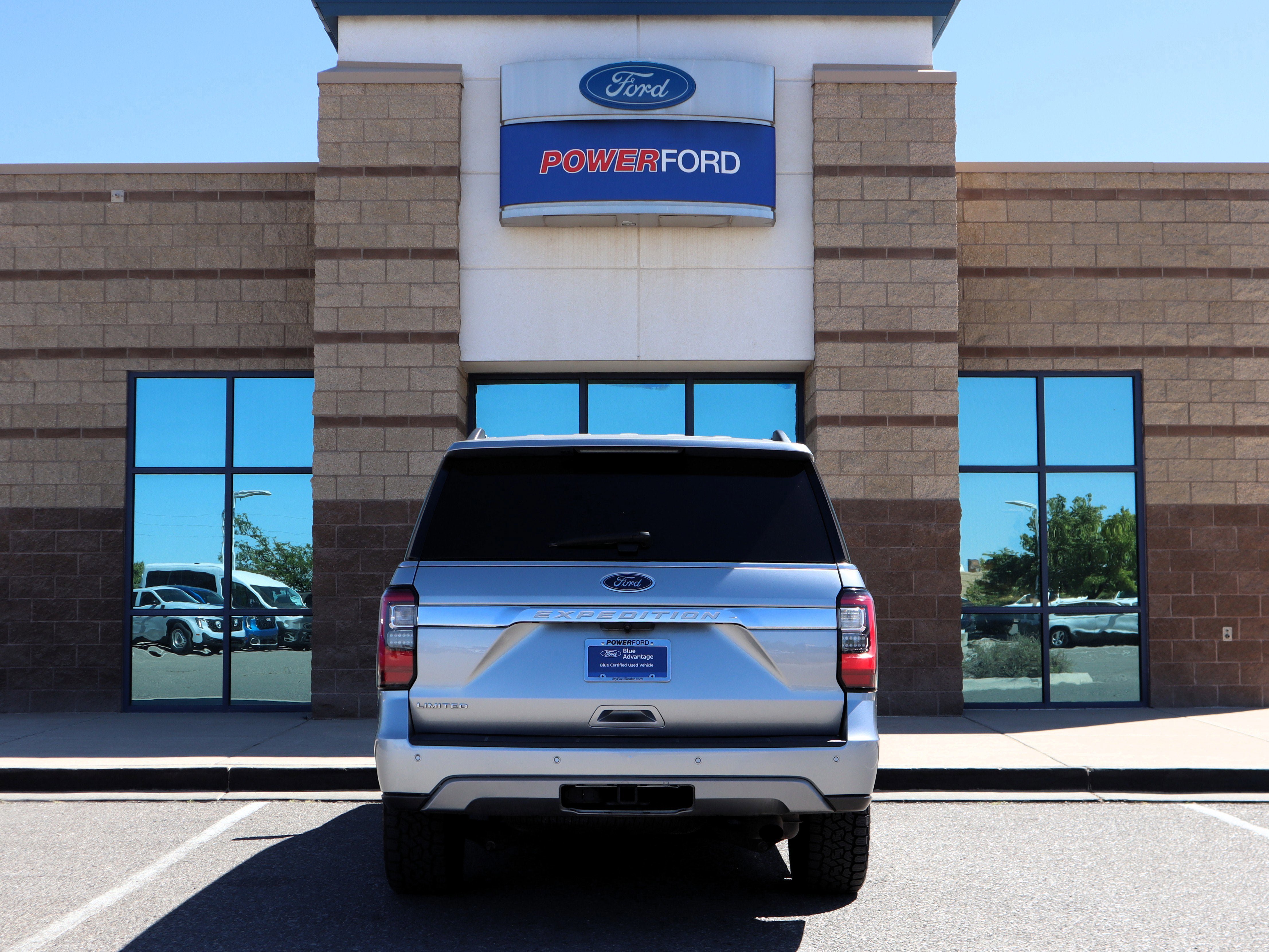 Certified 2021 Ford Expedition Limited AWD/4WD image 4