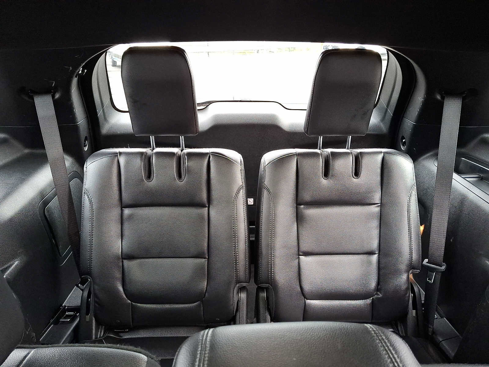 Certified 2019 Ford Explorer XLT w/ Equipment Group 202A image 11