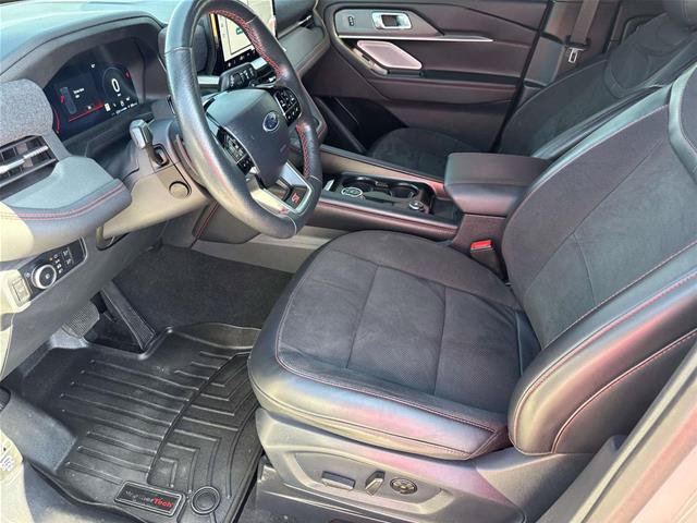 Certified 2025 Ford Explorer ST AWD/4WD image 14