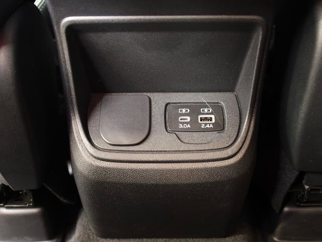 Used 2024 Subaru Ascent Limited image 32