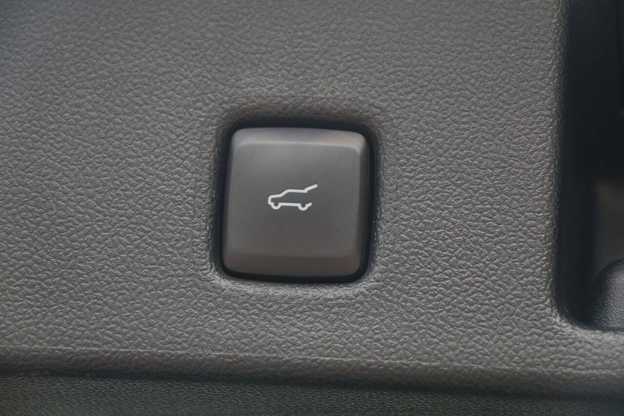 Certified 2024 Ford Escape Active AWD/4WD image 12