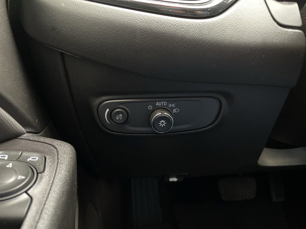 Used 2022 Chevrolet Equinox RS AWD/4WD image 25
