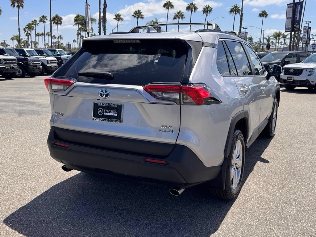 Used 2021 Toyota RAV4 XLE Premium AWD/4WD image 12