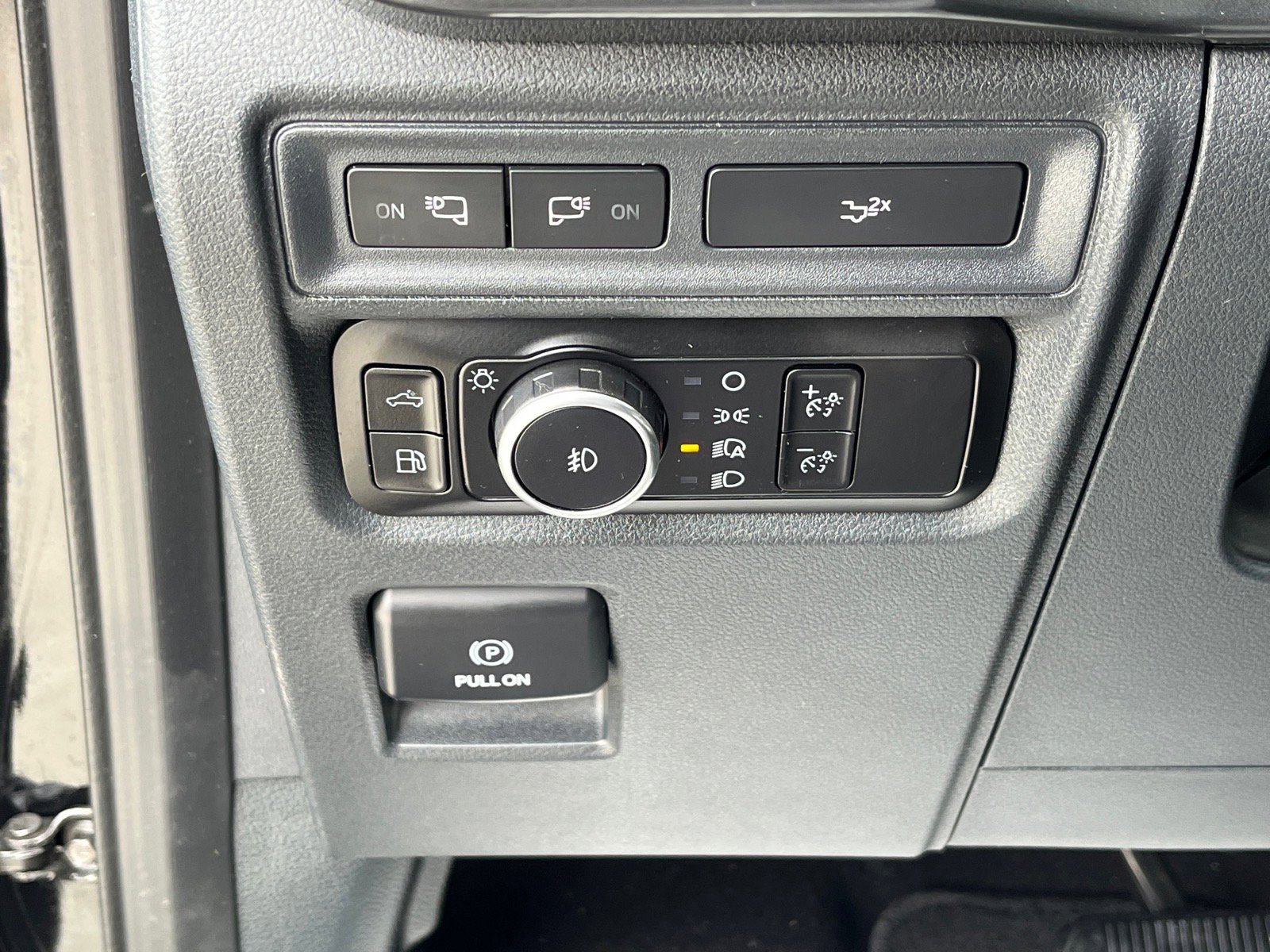 Certified 2023 Ford F150 XLT w/ Equipment Group 302A High image 17