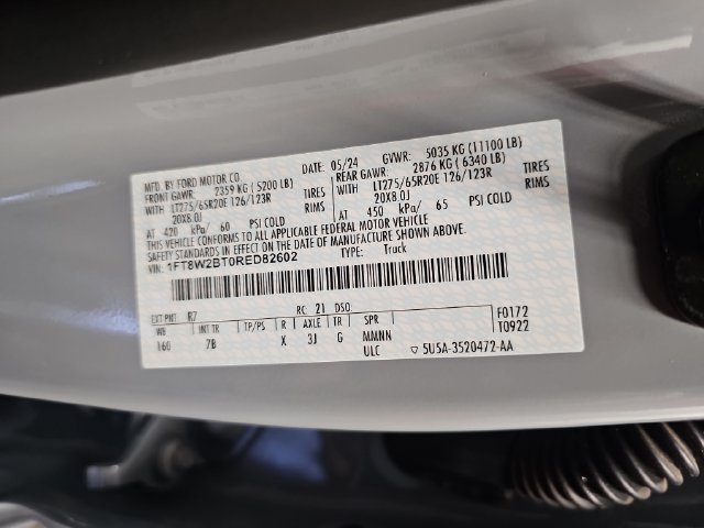 Certified 2024 Ford F250 Platinum AWD/4WD image 32