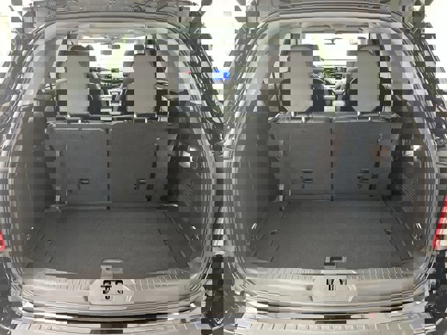 Certified 2023 Ford Explorer XLT w/ Equipment Group 202A image 31