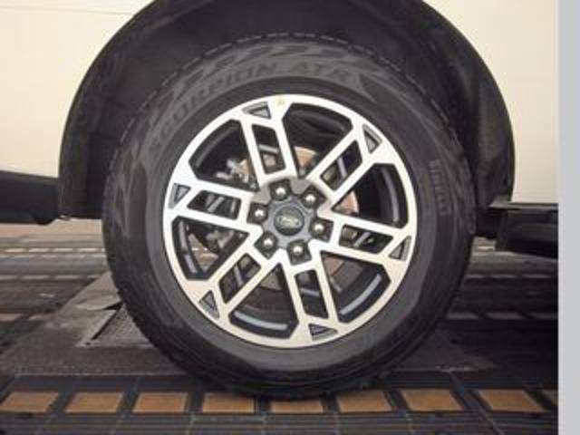 Certified 2025 Ford Expedition Active AWD/4WD image 6