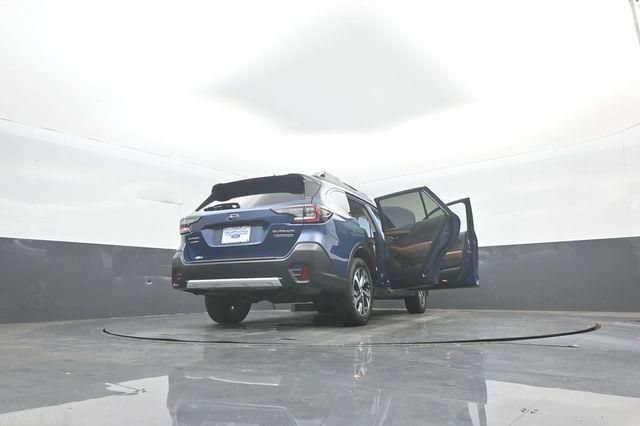Used 2022 Subaru Outback Touring XT AWD/4WD image 44