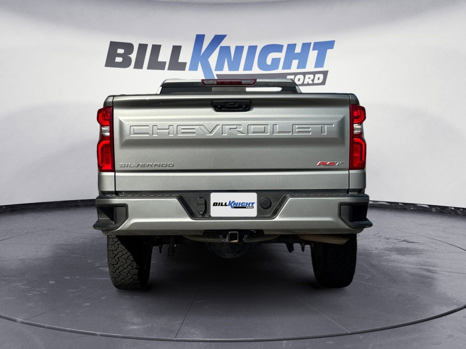 Used 2024 Chevrolet Silverado 1500 RST w/ Convenience Package II image 4