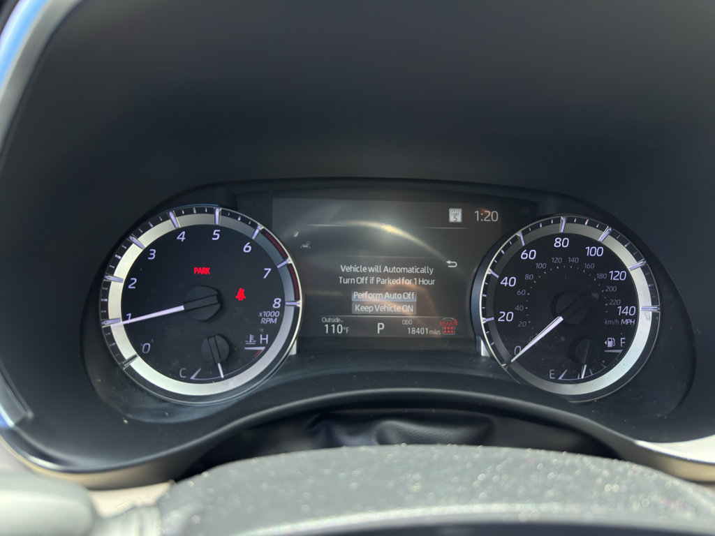 Used 2024 Toyota Highlander XLE FWD image 16